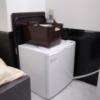 HOTEL Amethyst（アメジスト）(豊島区/ラブホテル)の写真『905号室　持込用冷蔵庫とカゴに入ったリネン類』by マーケンワン