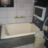 HOTEL 絆（きずな）(台東区/ラブホテル)の写真『501号室 浴槽はやや狭め テレビがあります』by nognog