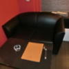 Legend P-DOOR A館・B館(台東区/ラブホテル)の写真『217号室のソファ、テーブル』by おこ