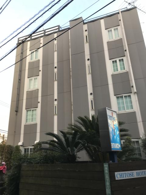 CHITOSE HOTEL(世田谷区/ラブホテル)の写真『夕方の外観④』by 少佐
