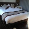 AMAND HOTEL（アマンド）(文京区/ラブホテル)の写真『601号室  ベッド全景  ソファより望む』by ルーリー９nine