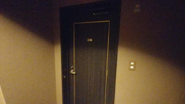ホテル ウィルリゾート柏沼南(柏市/ラブホテル)の写真『406号室、部屋入口ドア』by 来栖