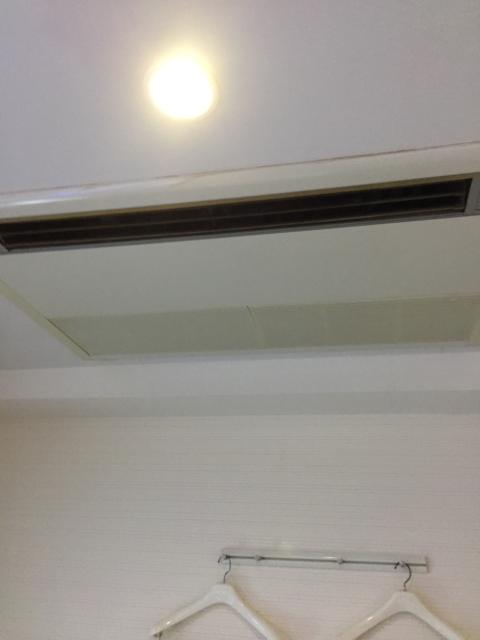 テラスM 横田ベース(瑞穂町/ラブホテル)の写真『216号室、エアコン』by 日本代表