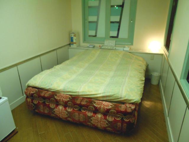フランセ(八王子市/ラブホテル)の写真『901号室、ベッド』by もんが～