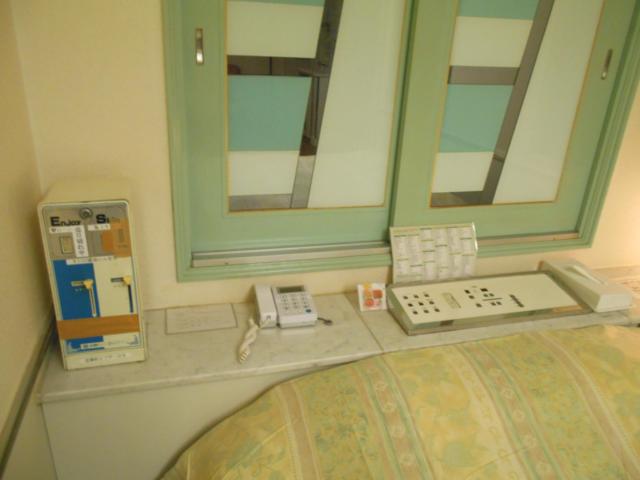 フランセ(八王子市/ラブホテル)の写真『901号室、ベッドサイド』by もんが～