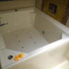 HOTEL GRASSINO URBAN RESORT(立川市/ラブホテル)の写真『321号室、かなり大きい浴槽』by もんが～