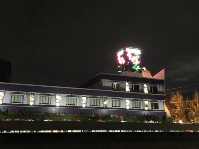 ホテル ラフォーレ(浜松市/ラブホテル)の写真『夜の外観』by まさおJリーグカレーよ
