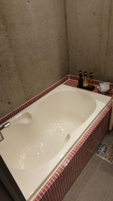 HOTEL THE HOTEL（ホテル　ザ・ホテル）(新宿区/ラブホテル)の写真『24号室のお風呂』by シャア＠