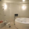 アペルト(豊島区/ラブホテル)の写真『806号室　2階　メイン浴場全景』by INA69