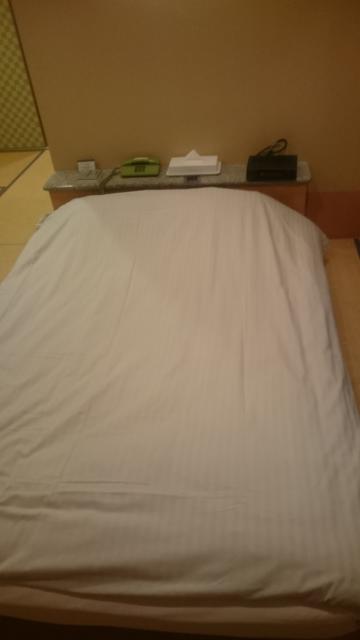 ホテル MARE（マーレ）(品川区/ラブホテル)の写真『206号室、ベッド』by ビデ三郎