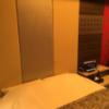 HOTEL AILU(アイル)(豊島区/ラブホテル)の写真『606号室 ベッド周り』by 口コミ野郎
