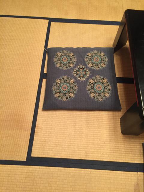 フランセ(八王子市/ラブホテル)の写真『909号室、和室座布団』by 日本代表