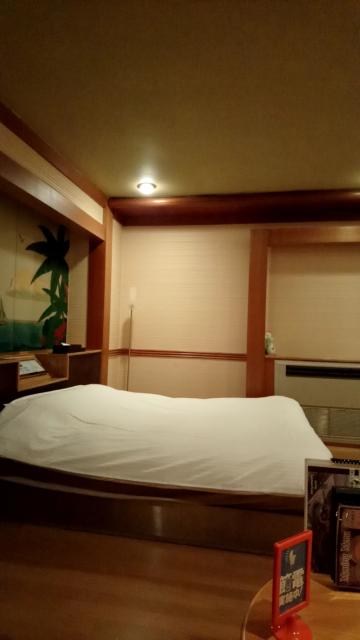 ホテル レモンツリー富里(富里市/ラブホテル)の写真『201号室　部屋』by かーたー