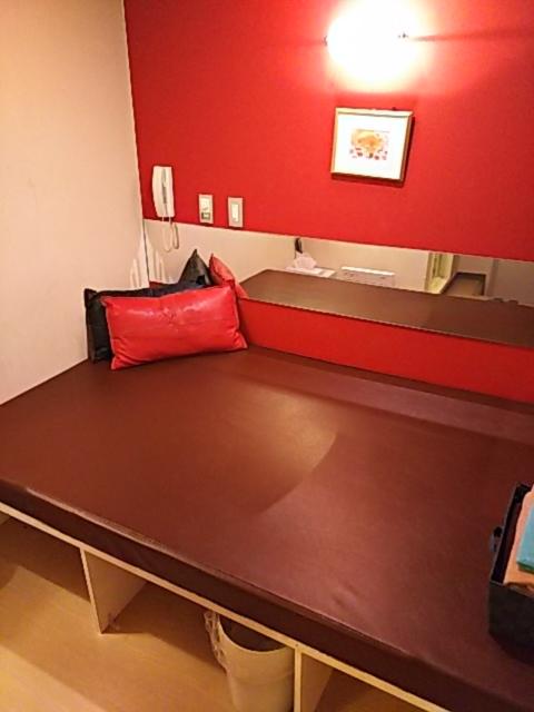 レンタルルーム コスモス(千代田区/ラブホテル)の写真『101号室ベッド』by 巨乳輪ファン