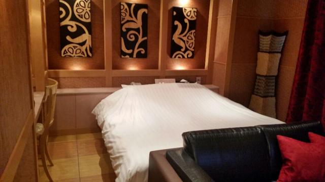 Dispa Resort(ディスパリゾート)(横浜市中区/ラブホテル)の写真『703号室ベッド』by 名無しさん（ID:4045）