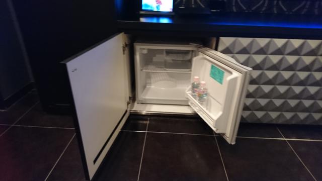アラウダリゾート国立(国立市/ラブホテル)の写真『408号室、持ち込み用冷蔵庫』by おむすび