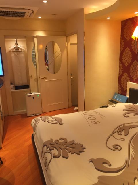 HOTEL Mitos（ミトス）(厚木市/ラブホテル)の写真『118号室 室内』by momona
