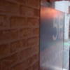 レンタルルーム 海の幸(荒川区/ラブホテル)の写真『建物入口（このビルの３階）』by カモメの民兵さん