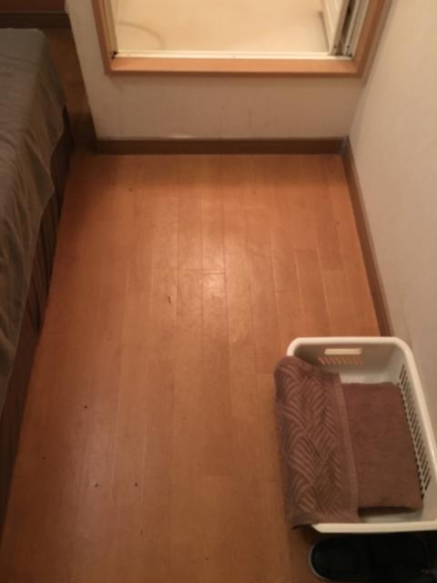 レンタルルーム ROOMS(新宿区/ラブホテル)の写真『11号室部屋全体(狭いのでうまく全体が撮れませんでした)』by ワンピ