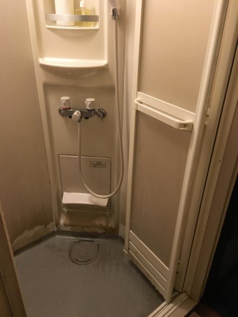 レンタルルーム ビスタ(新宿区/ラブホテル)の写真『7号室シャワー室(やはりシャワー室は汚れがw)』by ワンピ