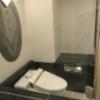 HOTEL CEAN新宿（セアン）(新宿区/ラブホテル)の写真『浴室から見たトイレ内部』by 少佐
