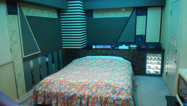 ル・サンチェ富里(富里市/ラブホテル)の写真『502号室　ベッド』by かーたー