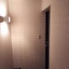 ドルフィン(新宿区/ラブホテル)の写真『301号室 入り口』by 巨乳輪ファン