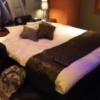 HOTEL SULATA 岐阜羽島(羽島市/ラブホテル)の写真『501号室 ベッド』by キセキと呼ぶ他ない