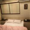 HOTEL アムール(台東区/ラブホテル)の写真『101号室 頭の上はすぐに壁』by みこすりはん