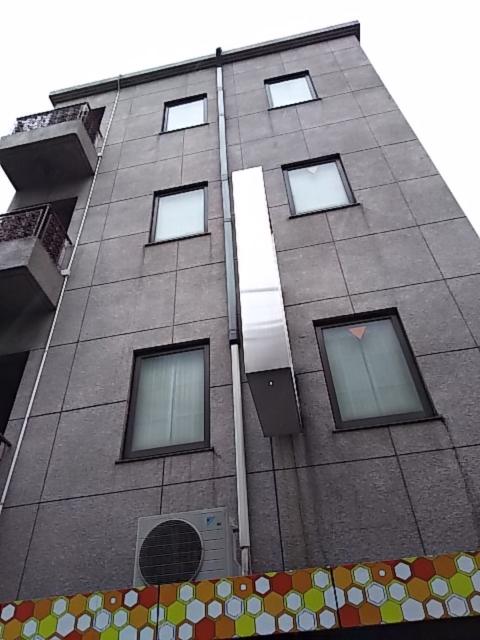 ホテル ハニー(江戸川区/ラブホテル)の写真『夕方の外観　正面』by 巨乳輪ファン