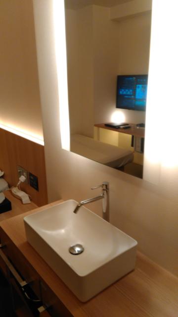 錦糸町 プチテル(墨田区/ラブホテル)の写真『605号室の洗面台』by ふもさん