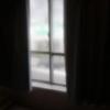 レンタルルーム サンガ(横浜市中区/ラブホテル)の写真『204号室　カーテンの向こうはすりガラスの窓。開きますが…。』by セイムス