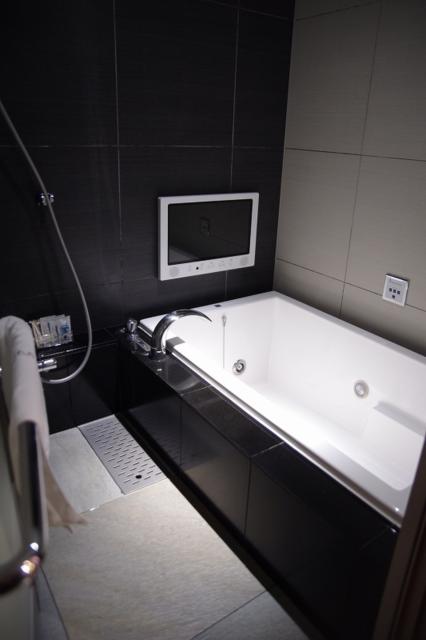HOTEL IROHA（イロハ）(港区/ラブホテル)の写真『105号室　浴室』by マーケンワン