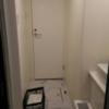 ホテル アトランタ(豊島区/ラブホテル)の写真『604、部屋奥の扉を開けると左側が浴室、正面がトイレです。』by ゆうじい