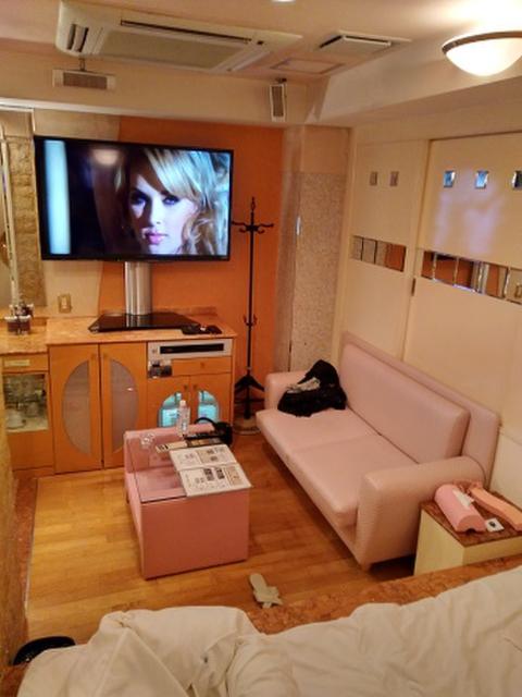 XO新宿(新宿区/ラブホテル)の写真『510号室　ベット側から』by シンカー