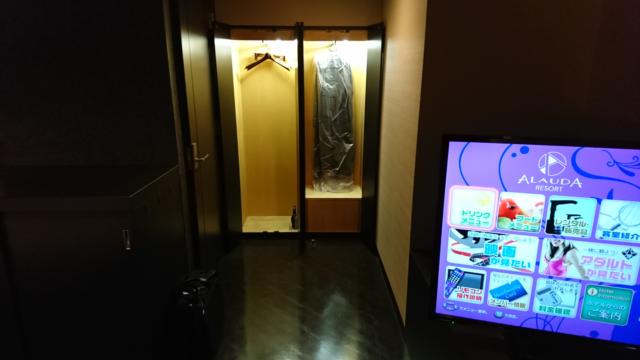 アラウダリゾート国立(国立市/ラブホテル)の写真『315号室、部屋入り口のクローゼット』by おむすび
