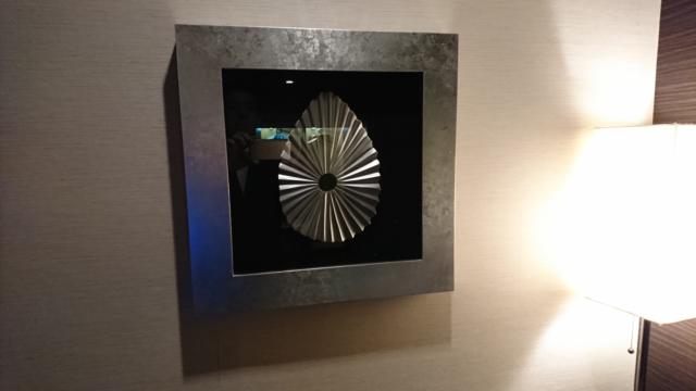 アラウダリゾート国立(国立市/ラブホテル)の写真『315号室、壁飾り』by おむすび