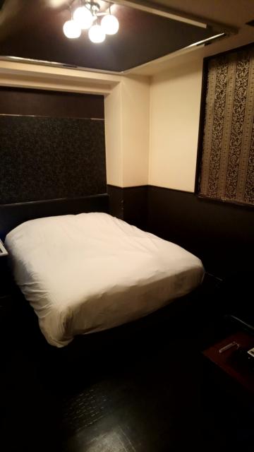 HOTEL 21（トニーワン）(船橋市/ラブホテル)の写真『308号室  部屋　ベッド』by かーたー