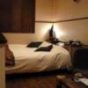 CHECK INN BALI(豊島区/ラブホテル)の写真『204号室（ベッド）』by 格付屋
