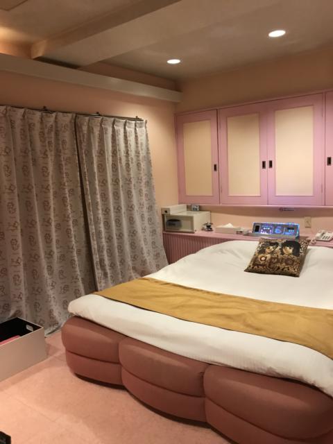 ラピア(新宿区/ラブホテル)の写真『407号室の部屋①』by 少佐