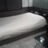 HOTEL Chelsea（チェルシー）(新宿区/ラブホテル)の写真『303号室 ベッドはキングサイズで、堅めで快適でした。』by セイムス