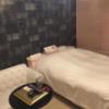 ホテル ブルゾン(台東区/ラブホテル)の写真『301号室 ベッドとソファー』by ちげ