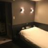 HOTEL Chelsea（チェルシー）(新宿区/ラブホテル)の写真『(404号室)ベッド上部』by こーめー