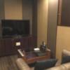 プルミエ(豊島区/ラブホテル)の写真『305号室、室内、TV、テーブル、ソファ』by ACB48