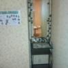 HOTEL STATION3(台東区/ラブホテル)の写真『４０８号室　べッド横の化粧鏡②（姿見）』by YOSA69