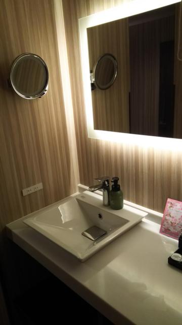 KNOWS HOTEL(ノウズホテル)(沼津市/ラブホテル)の写真『207号室利用、第1洗面所です。第1です。』by キジ