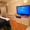 HOTEL Perrier(ペリエ)(新宿区/ラブホテル)の写真『311号室  居室玄関方向をソファより望む』by ルーリー９nine