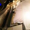 HOTEL Perrier(ペリエ)(新宿区/ラブホテル)の写真『311号室  ベッド枕回り  ソファ側より望む』by ルーリー９nine