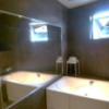 HOTEL VARKIN（ヴァーキン）(豊島区/ラブホテル)の写真『202号室（浴槽横から奥。大きな鏡が付いています。）』by 格付屋
