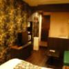 ホテル ピュア・アジアン(墨田区/ラブホテル)の写真『203号室（部屋奥から入口方向）』by 格付屋